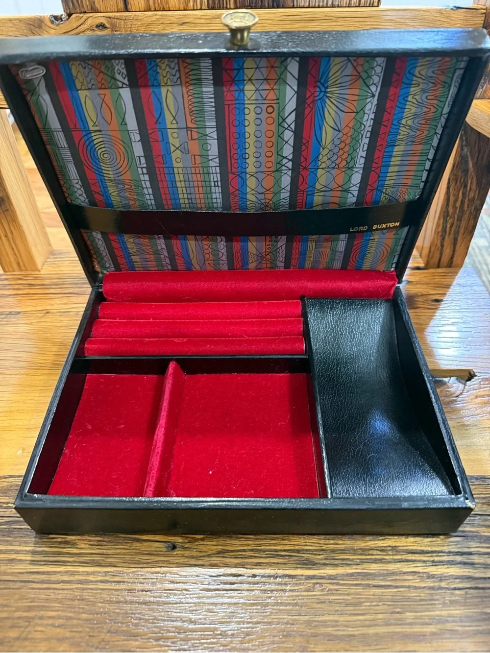 Lord Buxton vintage lord